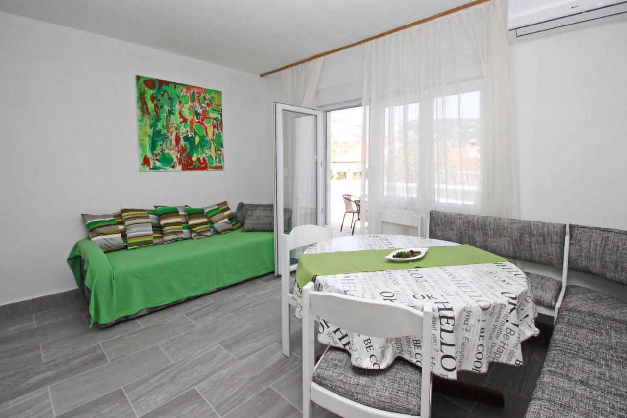 Rose 3 Apartment Baska  Ngoại thất bức ảnh