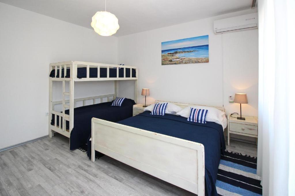 Rose 3 Apartment Baska  Ngoại thất bức ảnh